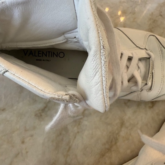 Valentino ~ White Leather High Top Sneakers ~ Men's US 8 / EU 41; Italy - Picture 14 of 15